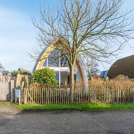 Semesterbostad Coastal With Jacuzzi