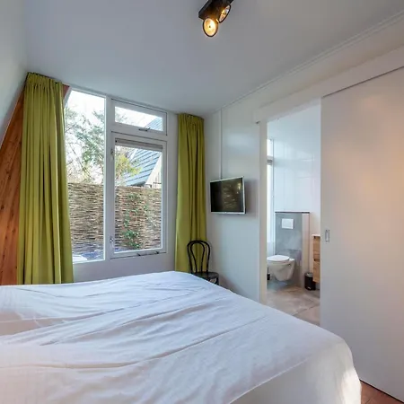 Lovely For 8 Persons With Hot Tub Hébergement de vacances