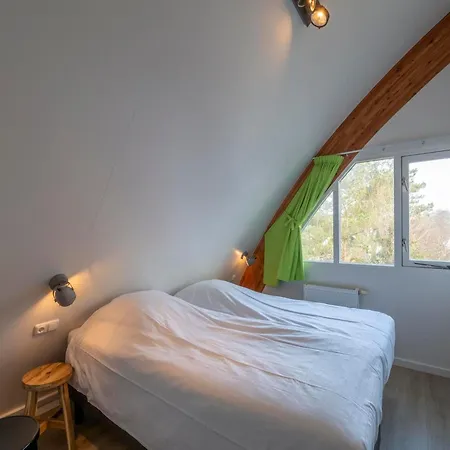 Coastal With Jacuzzi Semesterbostad