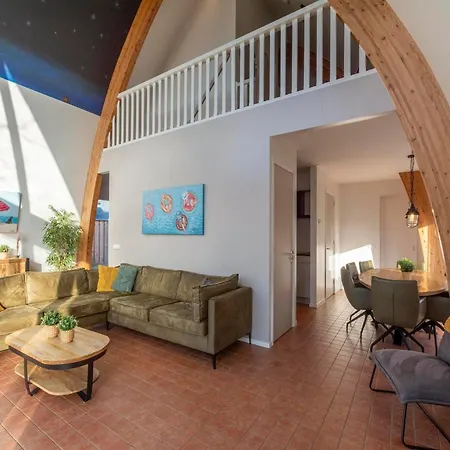 Coastal With Jacuzzi