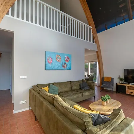 Semesterbostad Coastal With Jacuzzi *