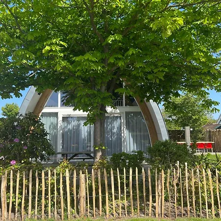 Coastal With Jacuzzi