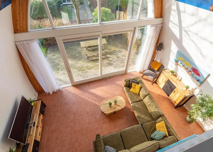 Coastal With Jacuzzi בית נופש *